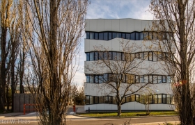 Adminstratívna budova v Bratislave – Foto (c) Peter W. Haas9