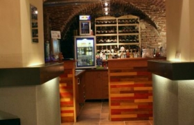Wine & music bar Lucerna11